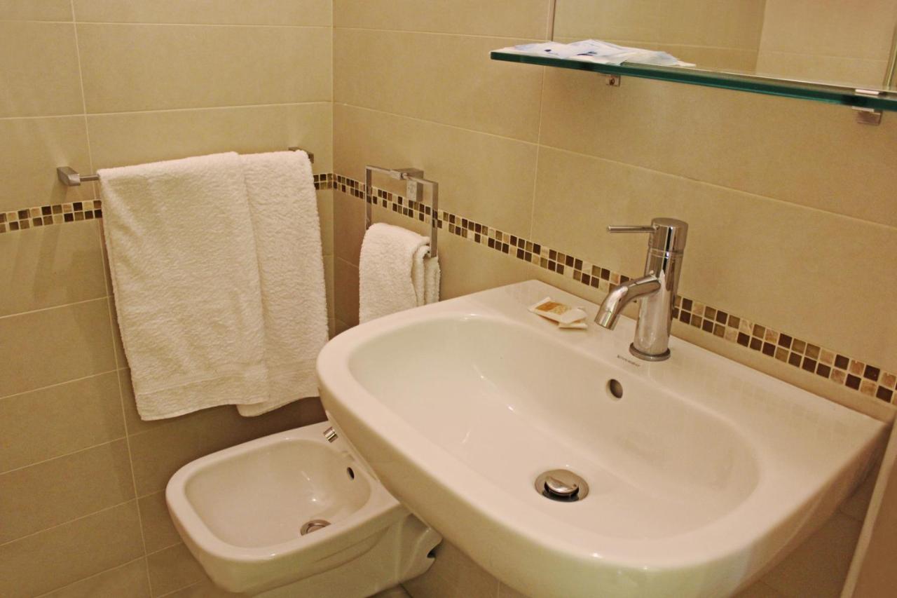 Hotel Villa Aurora Беллария-Иджеа-Марина Экстерьер фото
